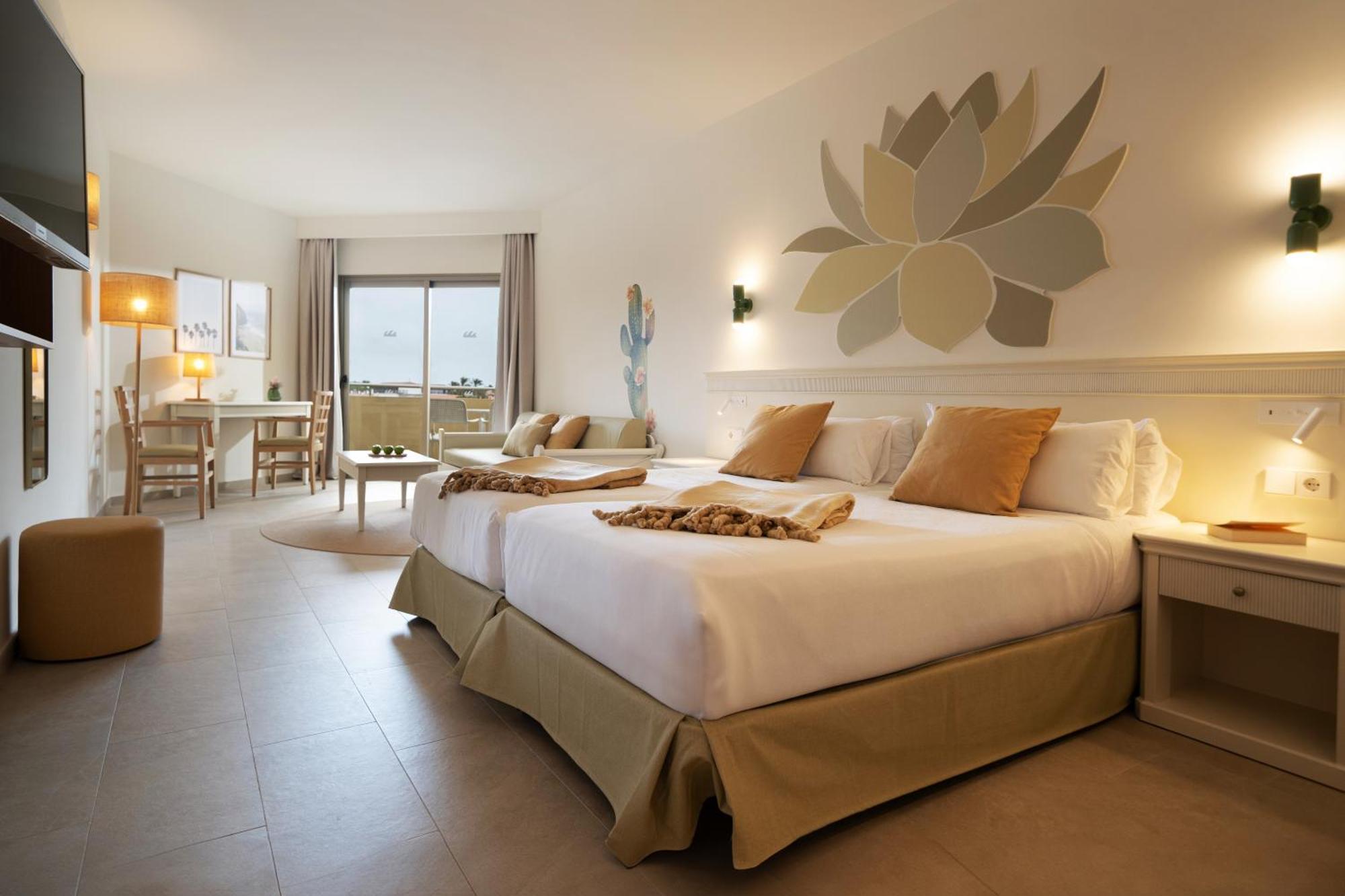 Hotel Iberostar Waves Gaviotas Park Playa Jandia Esterno foto