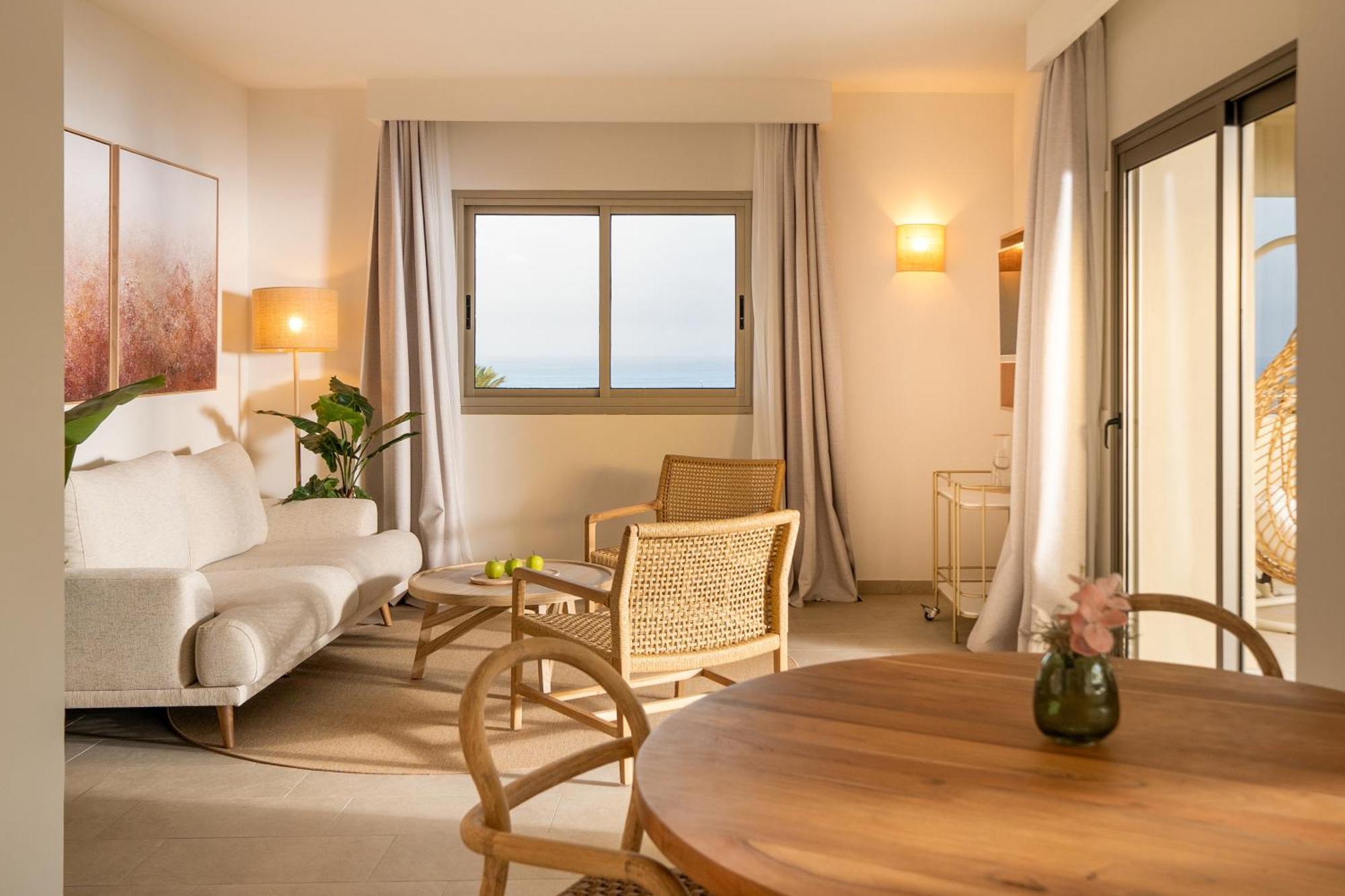 Hotel Iberostar Waves Gaviotas Park Playa Jandia Esterno foto