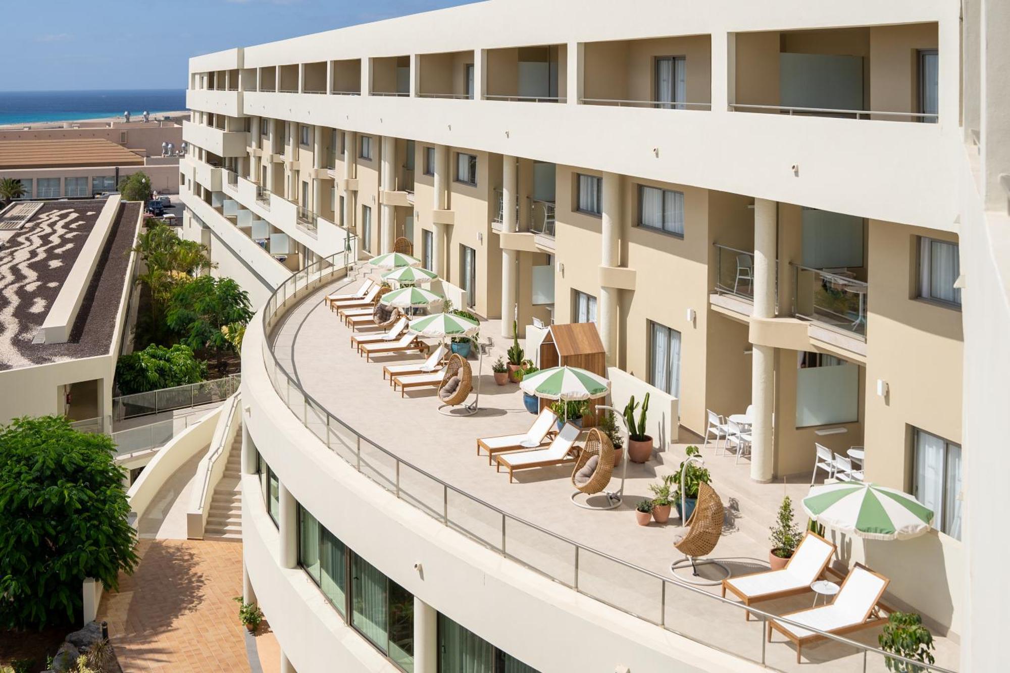 Hotel Iberostar Waves Gaviotas Park Playa Jandia Esterno foto